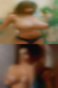 Cute nude women girls or couples.